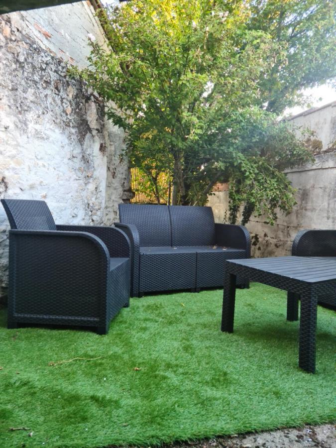 Logement Entier Situe A Taponnat Fleurignac. Exterior foto